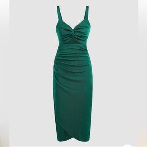CIDER NWT Green Goddess dress 💚 Size Small